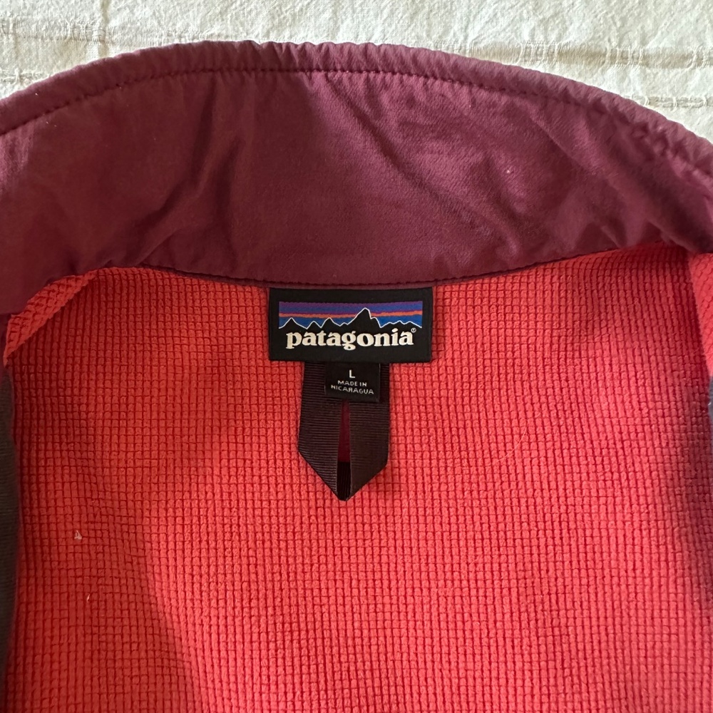 Patagonia Windbreaker - Picture 4 of 4